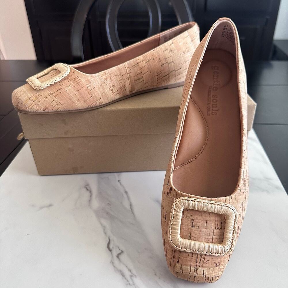 Gentle Souls by Kenneth Cole Sailor Buckle Natural Cork Flats Size 9 MSRP $199
